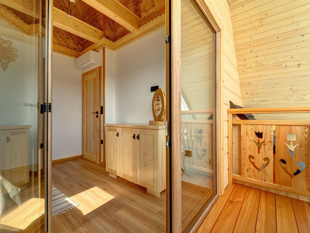 Wolny weekend Domek z kominkiem i prywatnym SPA, jeden ogrodzony