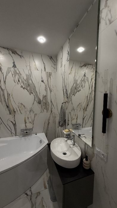 Продаж Елітного Будинку-Дуплекса з ремонтом в центрі міста Чернівці