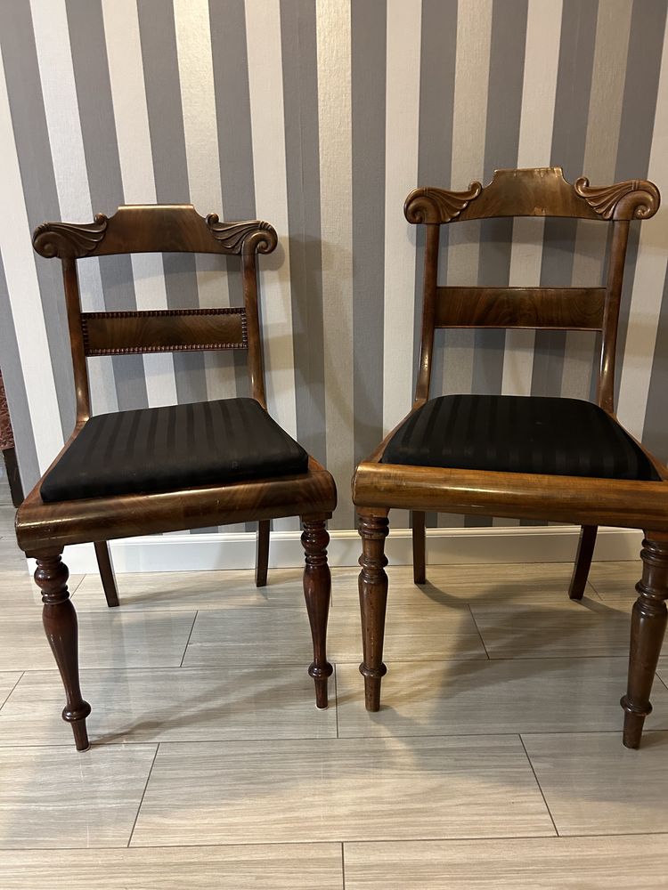 Zestaw stolik i dwa krzesła do renowacji