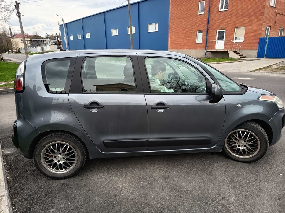 Продам Citroen Picasso 2011, 1.6