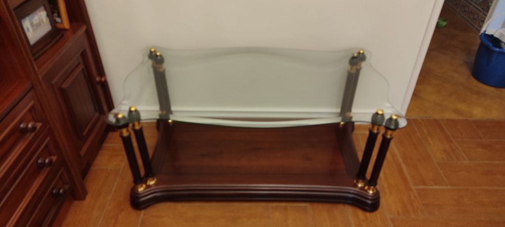 Vendo mesa de sala e candeeiro de sala