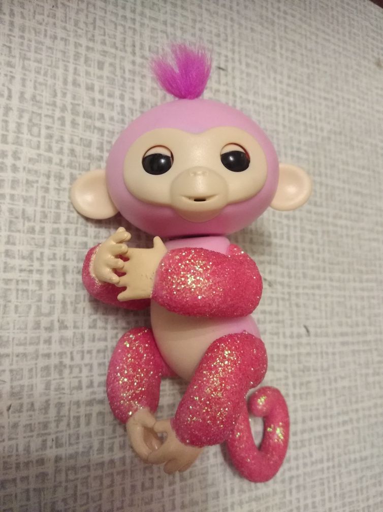 Интерактивная обезьянка Fingerlings Оригинал