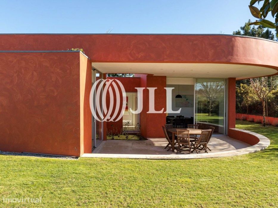 Moradia T3, com jardim e piscina, no Bom Sucesso Resort