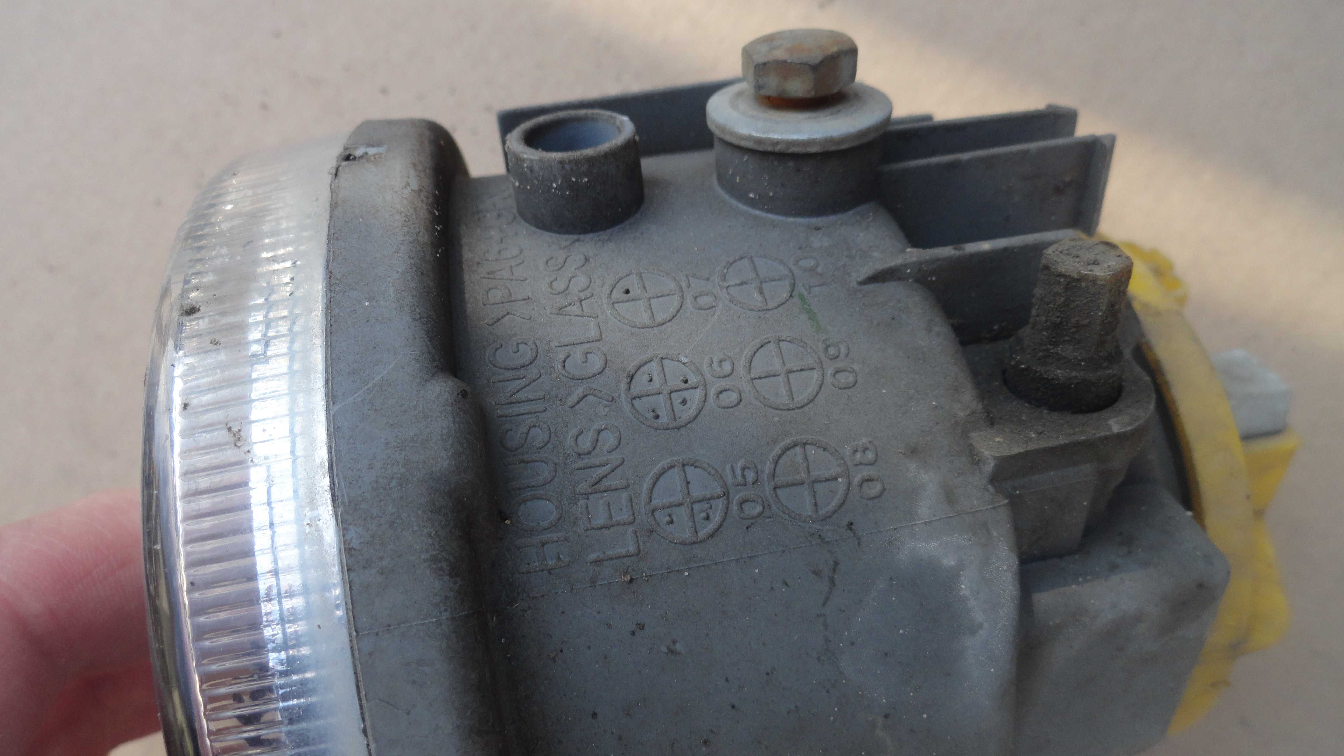 Halogen Citroen C3 Prawy -strona pasażera s.bdb przeciwmgielna prawa