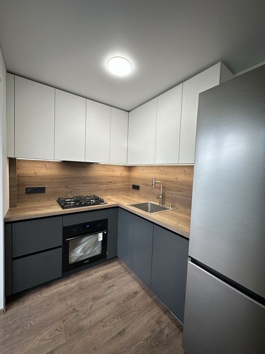 **ЦЕНТР! Перша Здача 1-Кімн класу ЛЮКС! Р-Н ПРОГРЕС