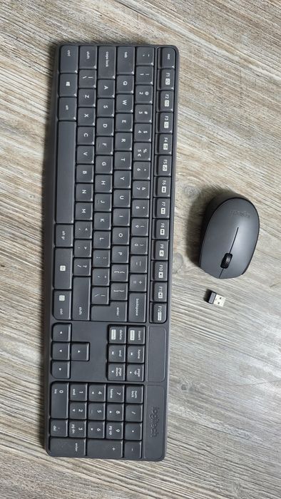 klawiatura i myszka bezprzewodowa Logitech