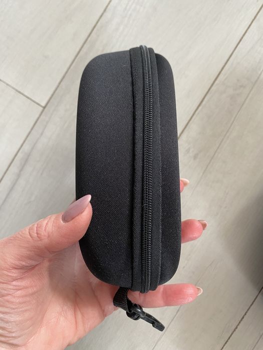 Sztywne etui na okulary Diverse