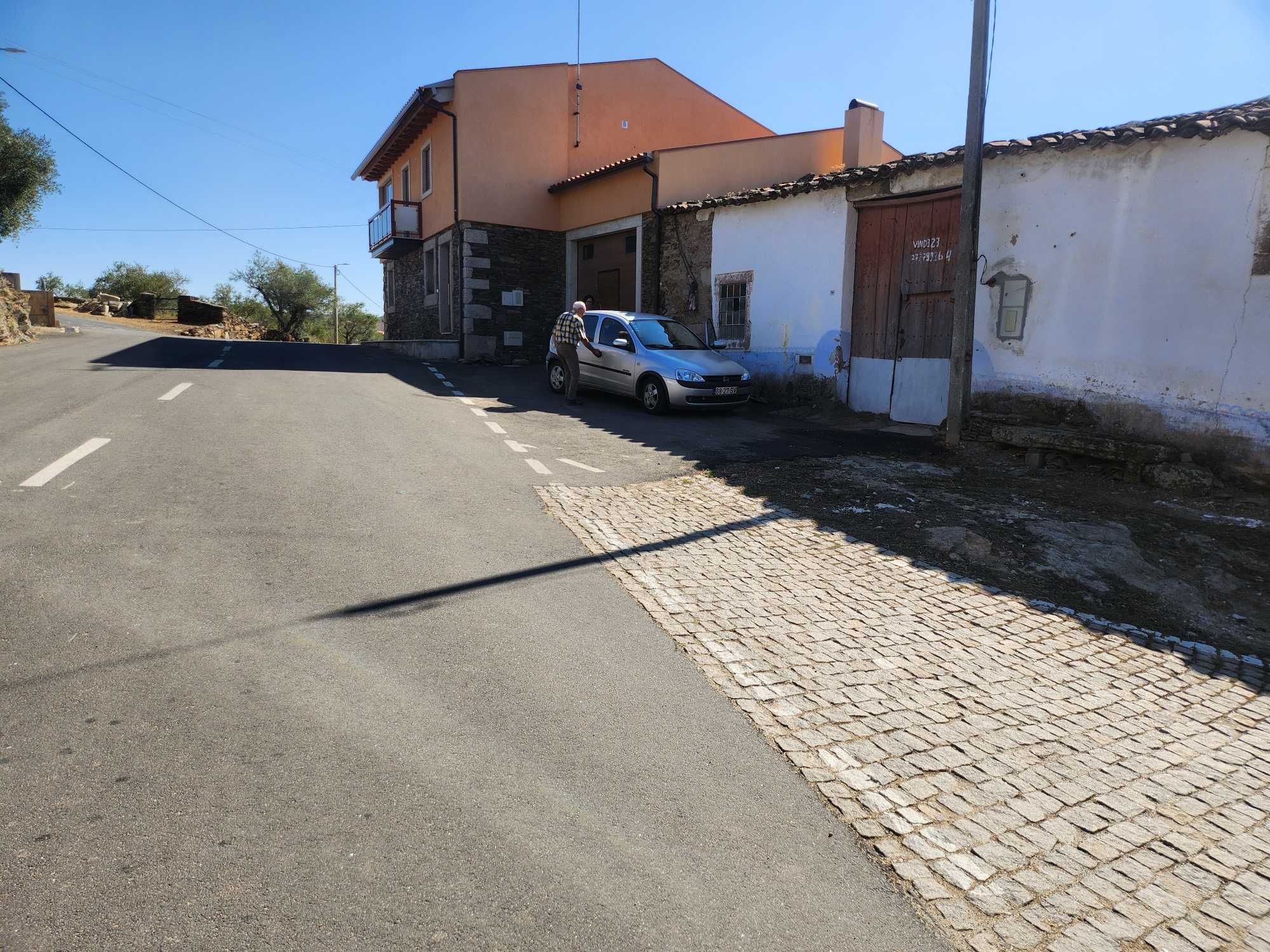 Casa em Atenor- Sendim com   280 m2