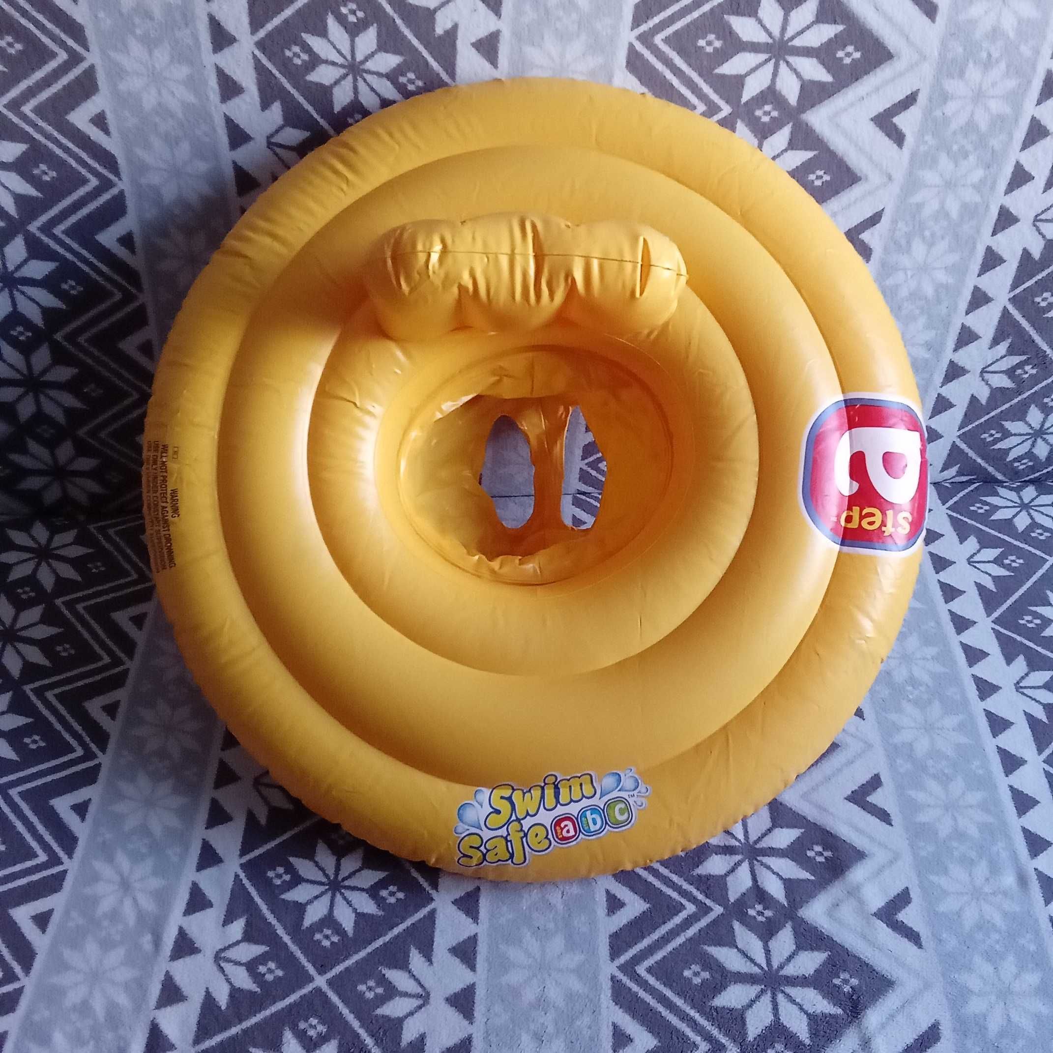 Dmuchany fotel basenowy dla dziecka