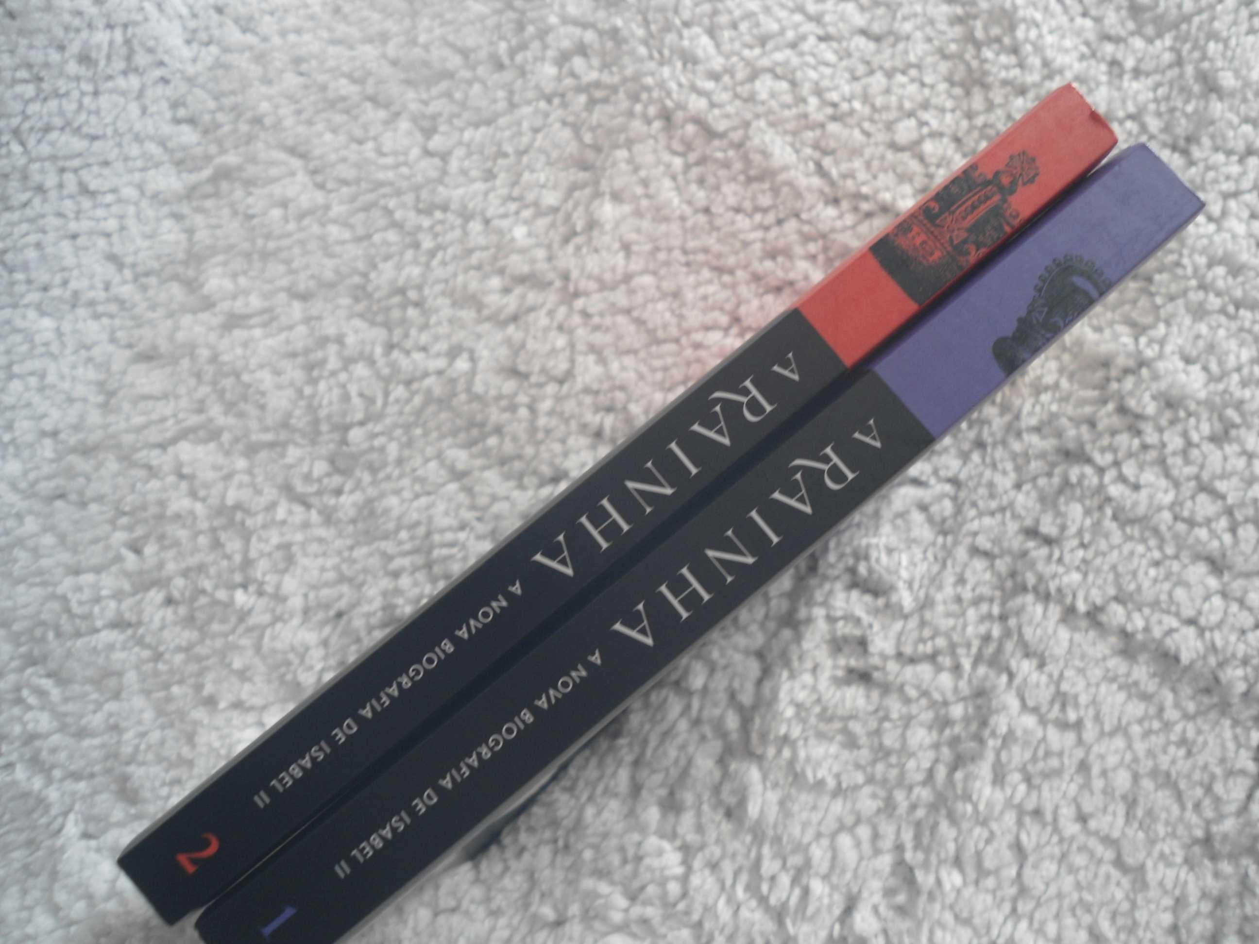 A Rainha - A Nova Biografia de Isabel II por Matthew Dennison