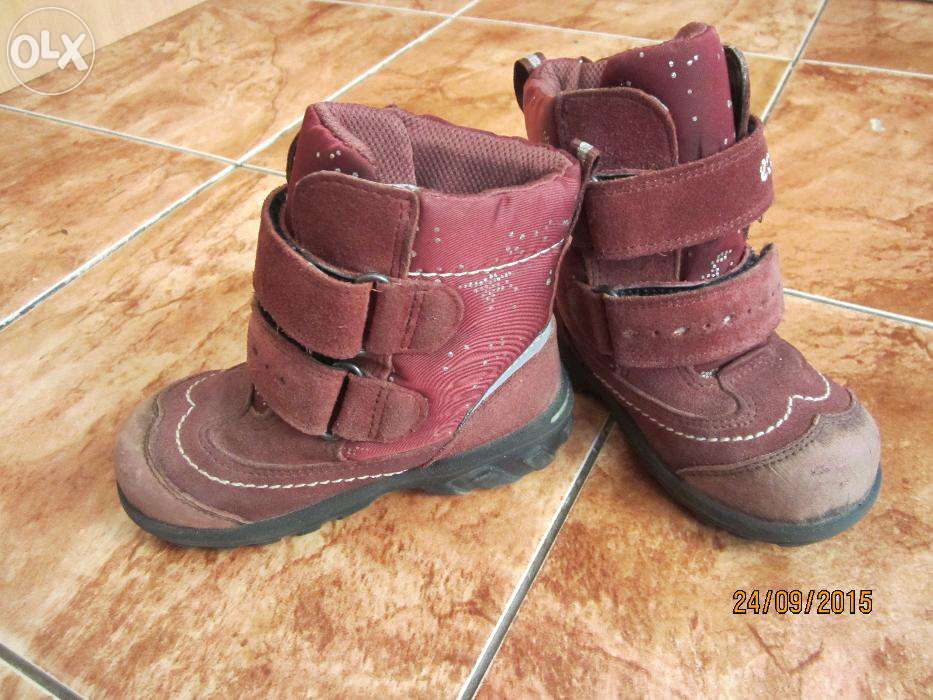 зимние ботинки фирмы ECCO