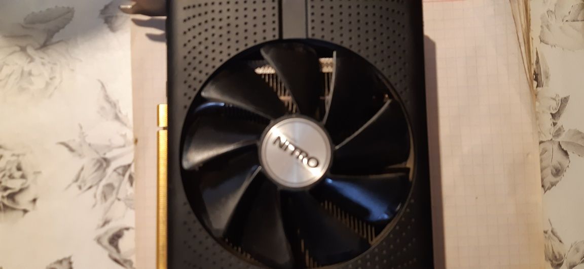 Видеокарта RX 480 4GB Sapphire Nitro в хорошем состоянии.Смотрите фото