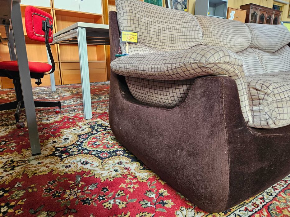 Sofás individuais vintage - Muito bom estado geral - Valor unitário