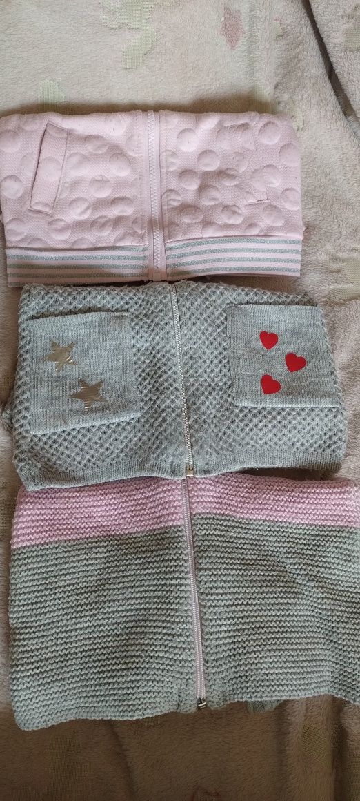 Zestaw sweterków dla dziewczynki
