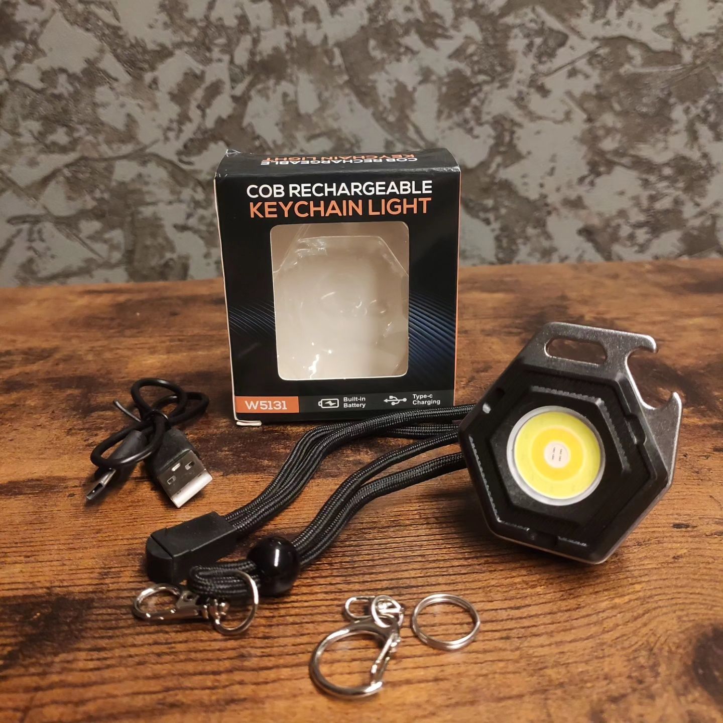 Акумуляторний портативний LED ліхтарик