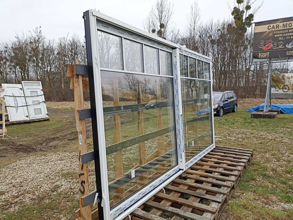 Okno aluminiowe HS przesuwne 404/233 czarne