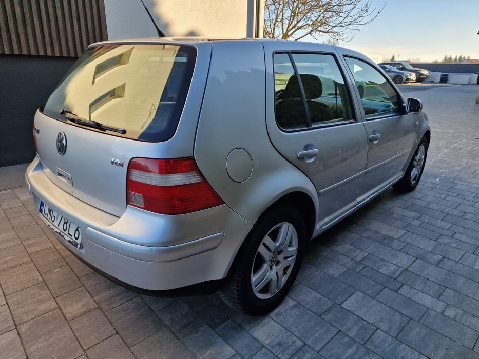 Vw Golf IV 4 1.9TDI 2003R zadbane autko prywatne