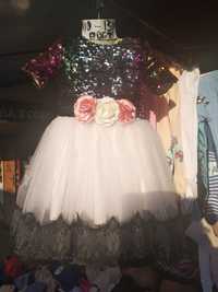 Сукня, плаття на випускний в садочок