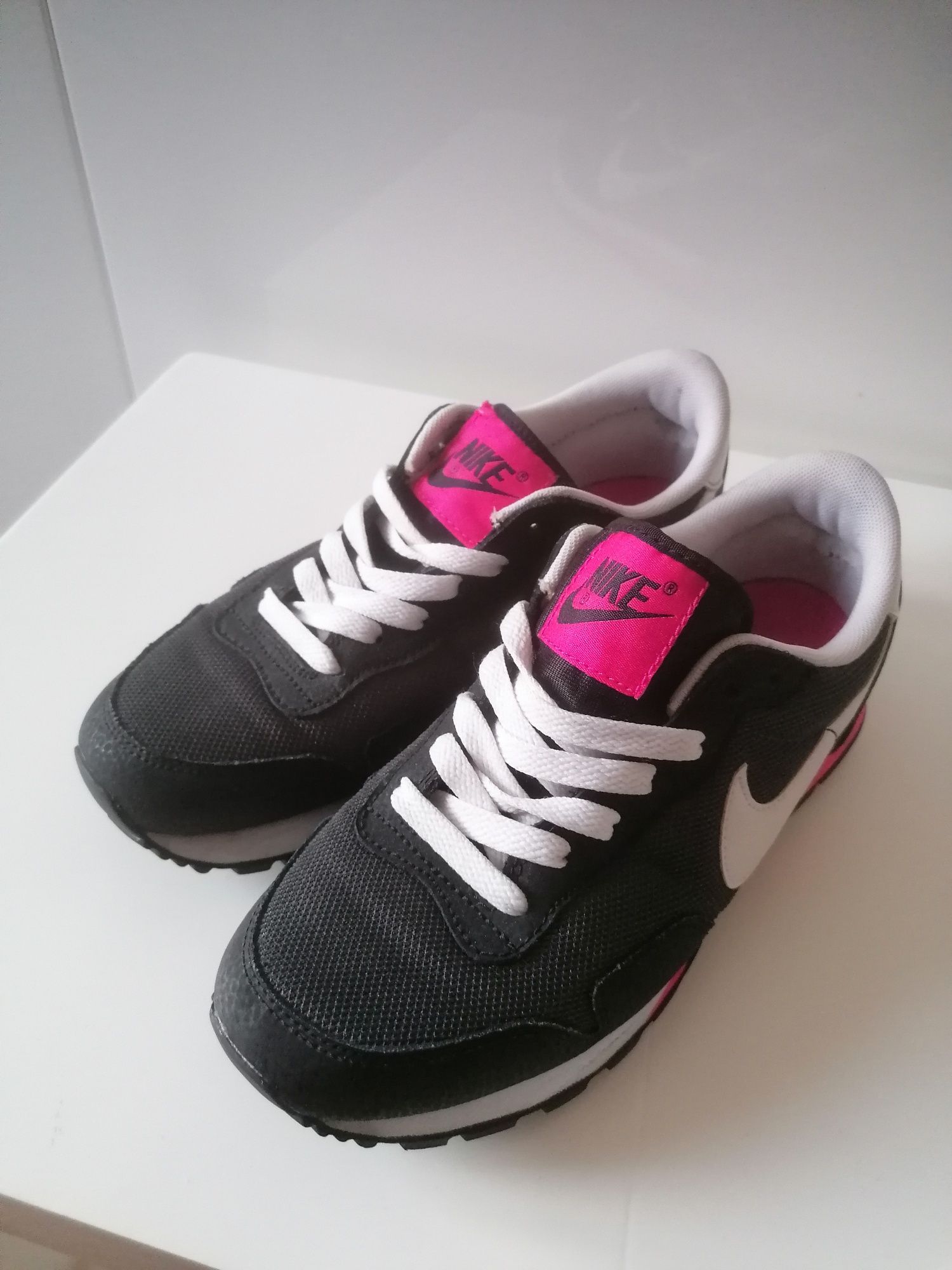 Buty Nike rozm. 38