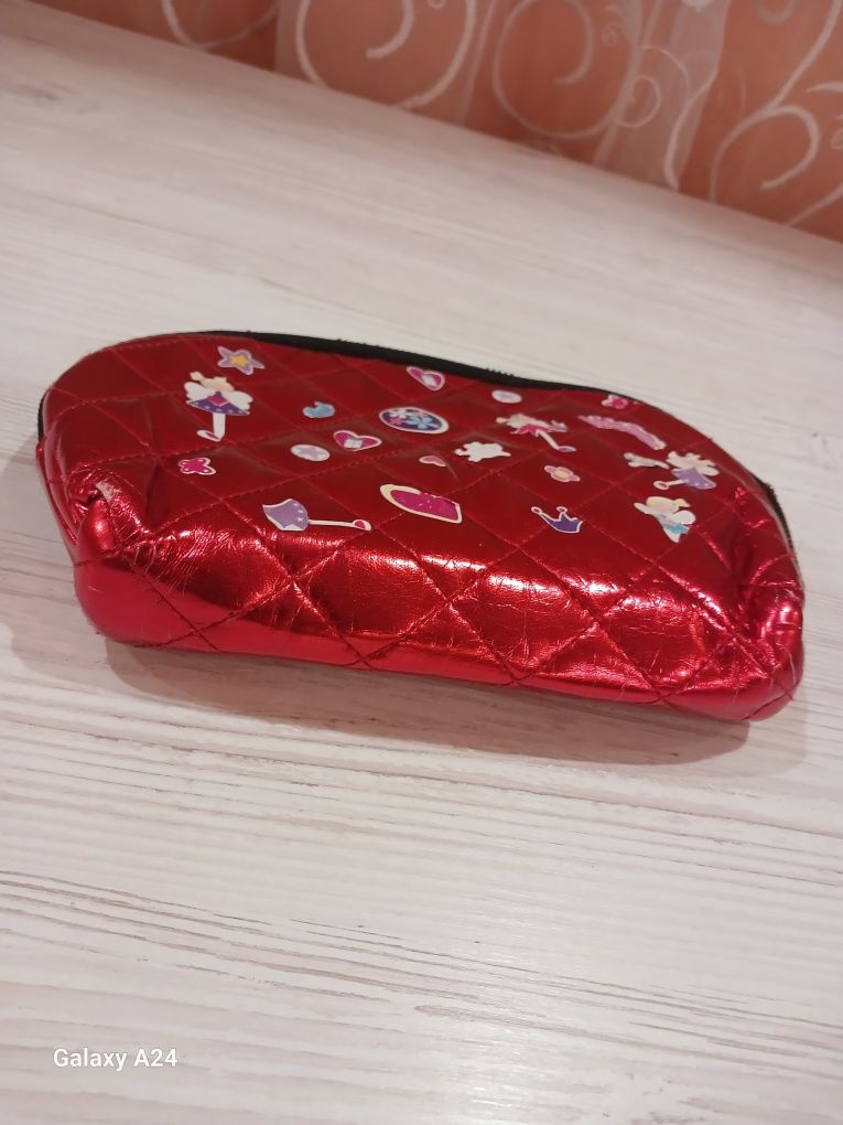 Футляр-сумочка ,косметичка недорого