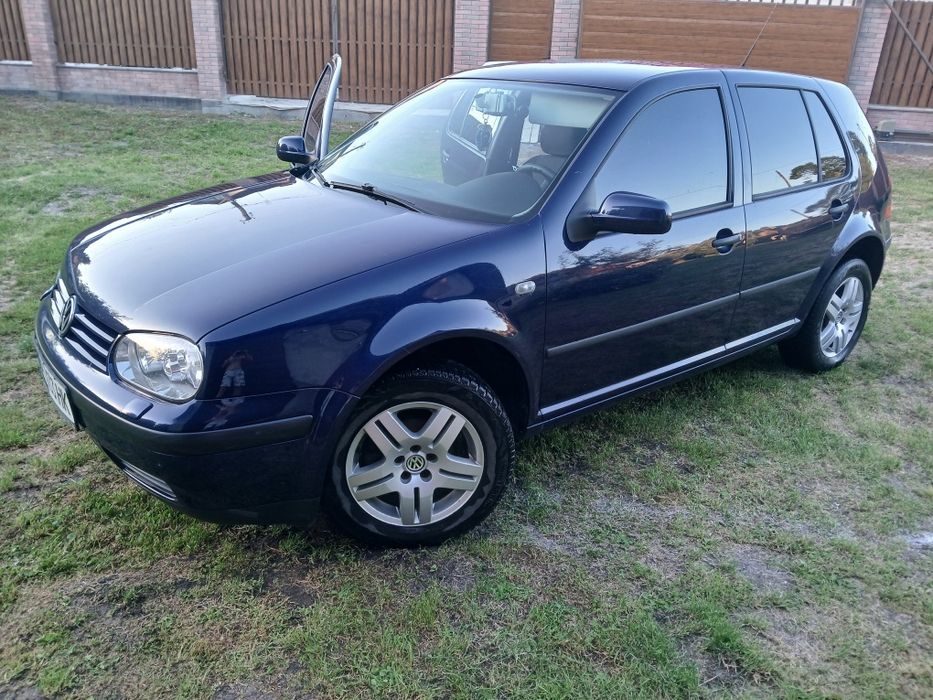 Гольф 4 2001року