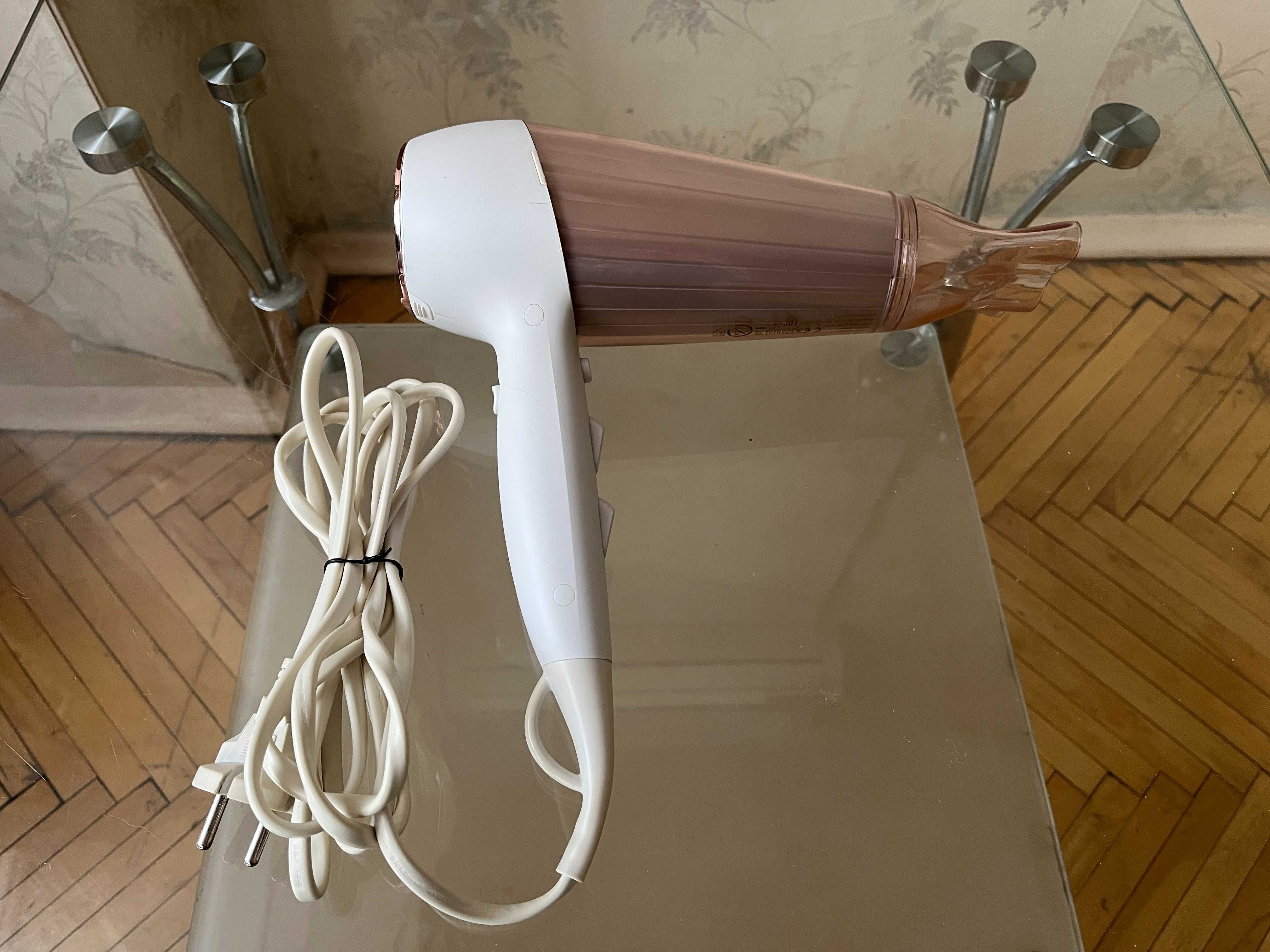 Фен PHILIPS MoistureProtect HP8280/00