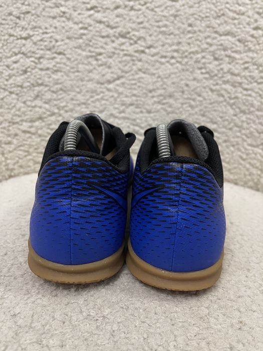 Футзалки копи бампи сороконожки Nike Bravatax 38р