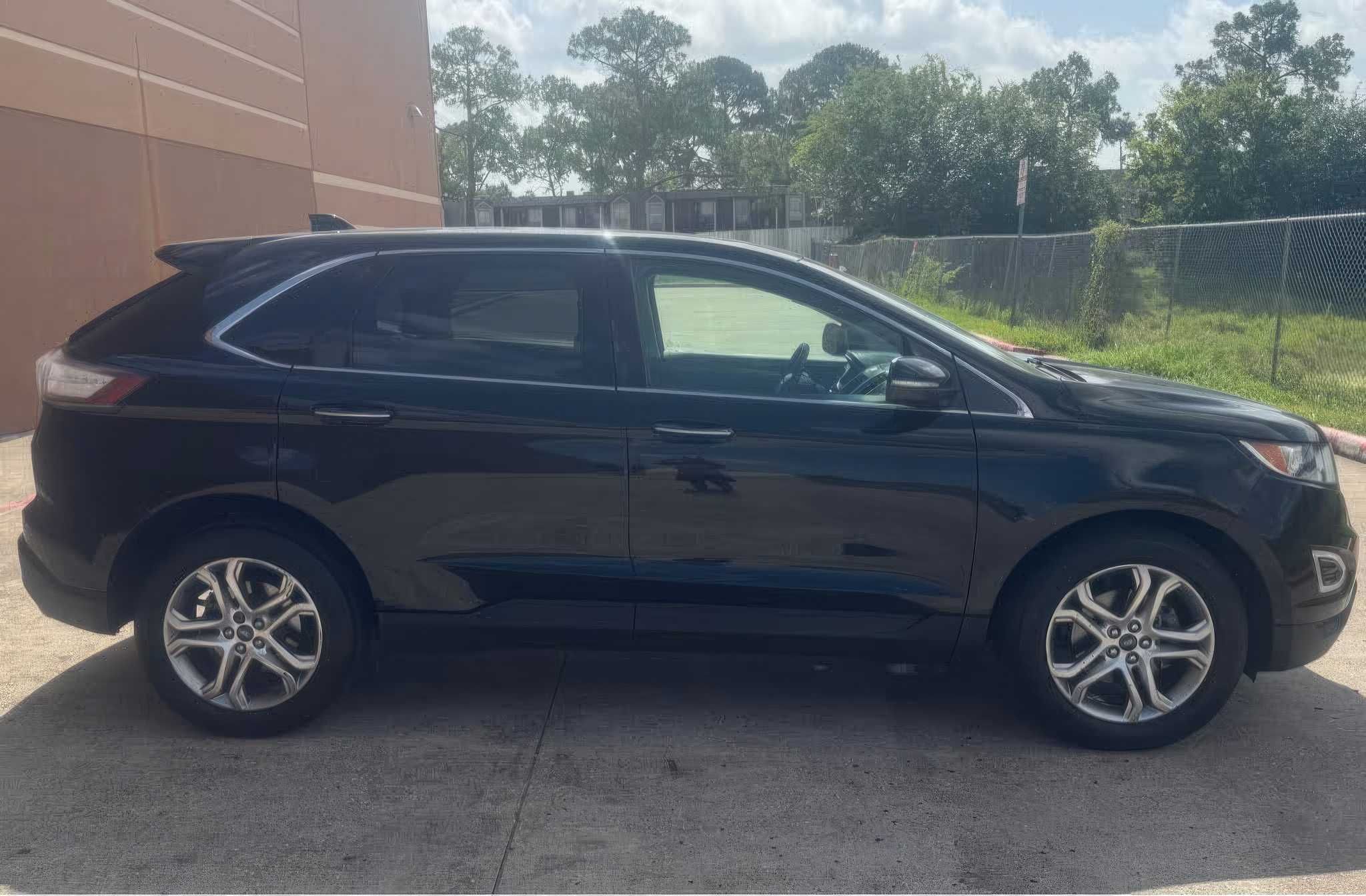 2017 Ford Edge Titanium