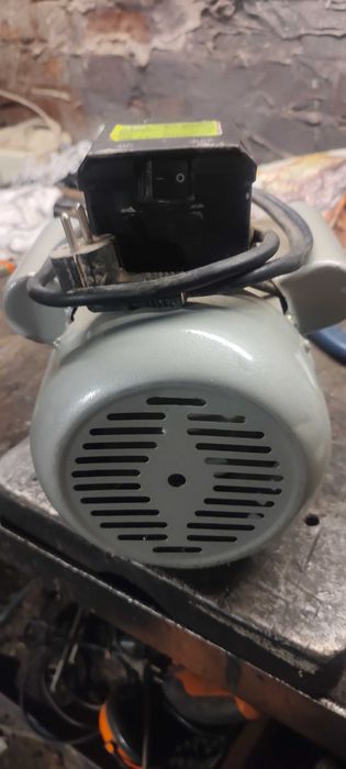 Silnik elektryczny jednofazowy 3000W ,2850 RPM -230V