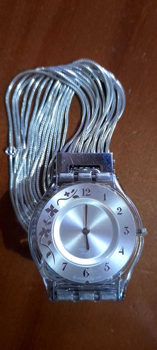 Relogios e fios usados de marcas em bom estado