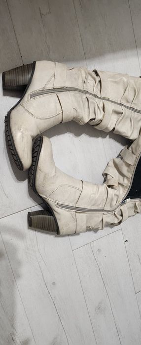 Biale kozaki 37 wysoke