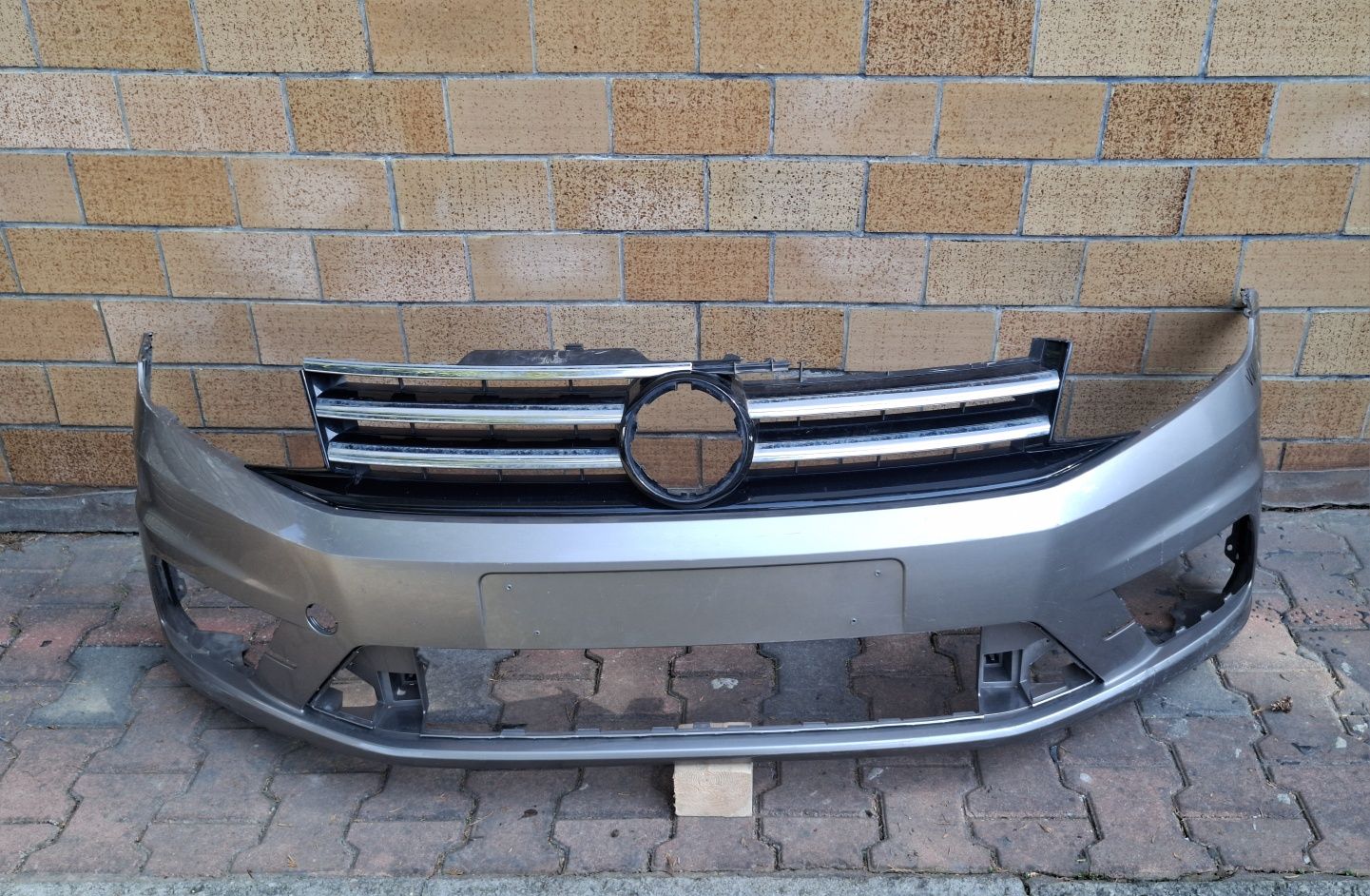 Zderzak Przód Przedni Vw Caddy