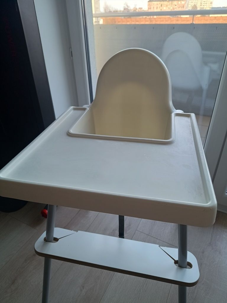 Krzesełko dla niemowlaka do karmienia  Ikea antilop+podnóżek