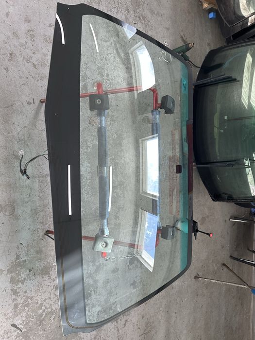 Лобове скло Toyota Hilux 2015-2025