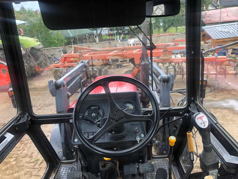 Ciągnik rolniczy Belarus 820