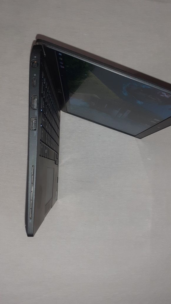 Ноутбук; нетбук; ультрабук; Dell latitude 7390;  i7-8650u/16Gb/512Gb