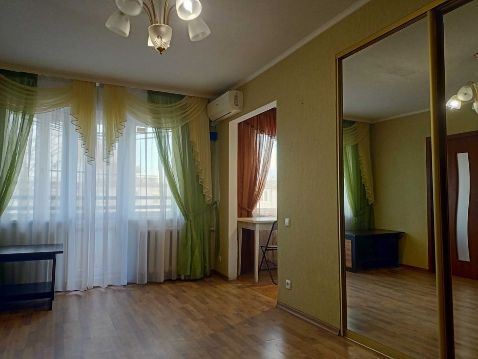 Квартира с ремонтом сразу возле метро Армейская, 2 дом. Є-відновлення+