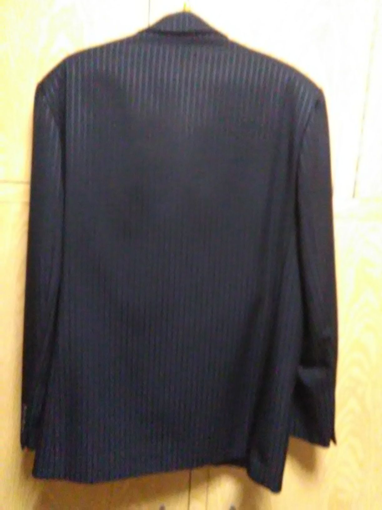 Продам мужской пиджак р.+/- 50