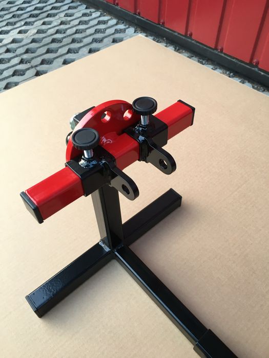 Stojak serwisowy silnika