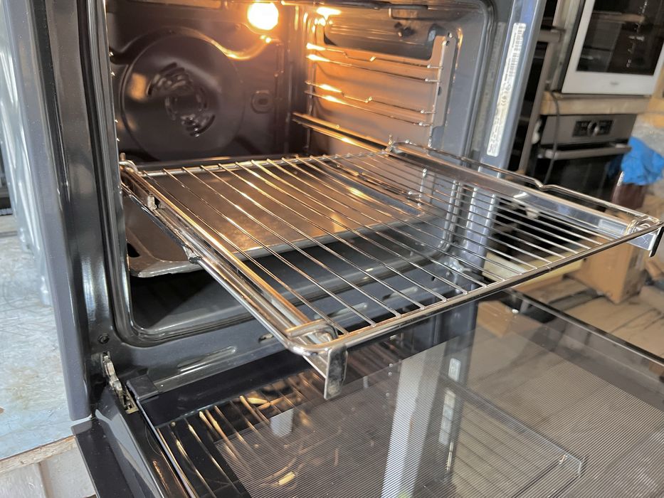 Духовка нерж Whirlpool 6 sense (Італія)