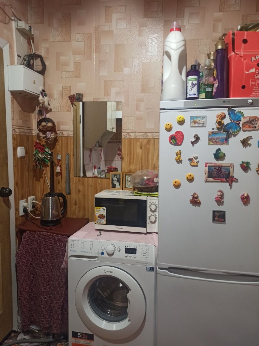 Срочно продам в связи с выездом комнату в общежитии