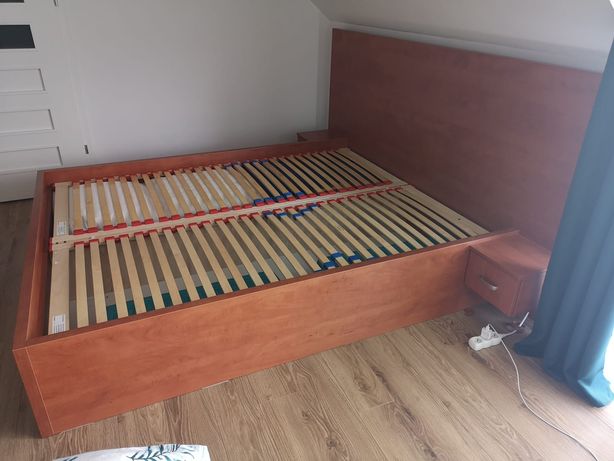 Sprzedam łóżko sypialne + 2 stelaże drewniane z regulacją twardości