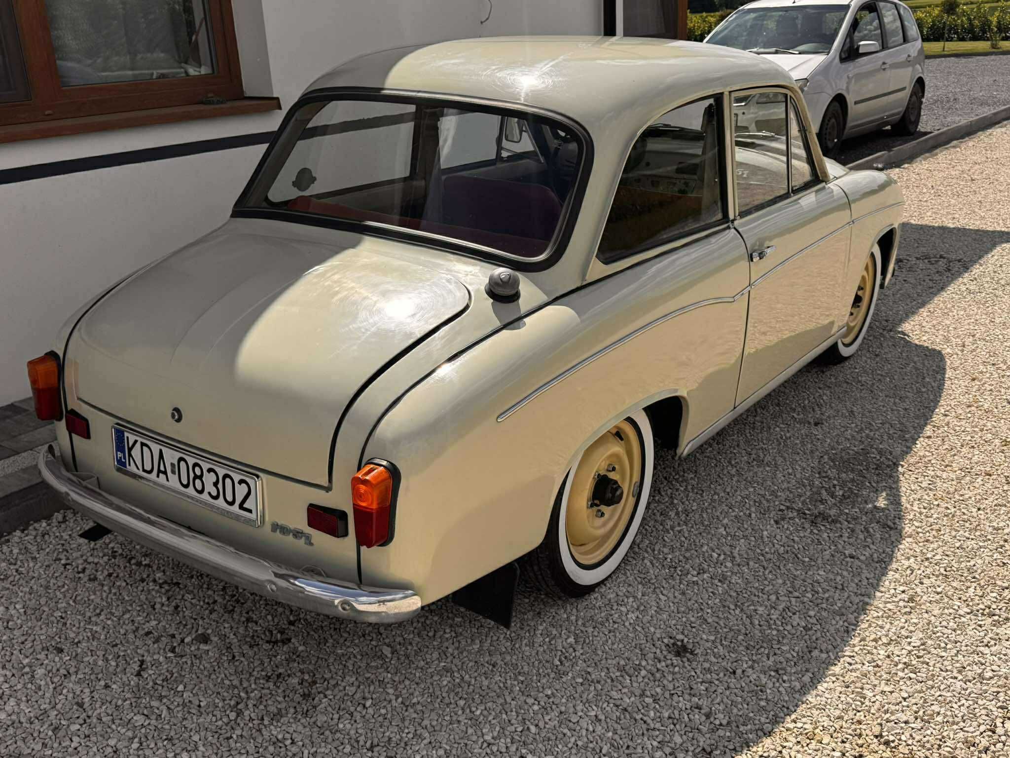 Syrena 105L*Zarejestrowana białe tablice*