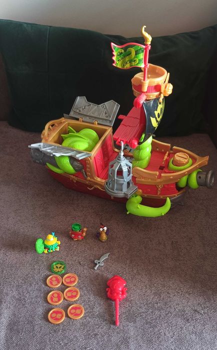 Piratix, Statek Krakena, pojazd z figurką