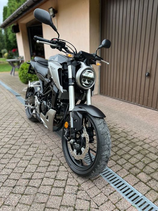 Honda CB Honda CB125R abs,2-właściciel,zadbana,transport,raty kat.b