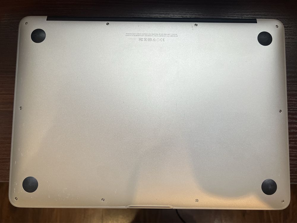 MacBook Air 13 A1466 2015, 8Gb, 128Gb, БАТАРЕЯ 80% 6-7 годин