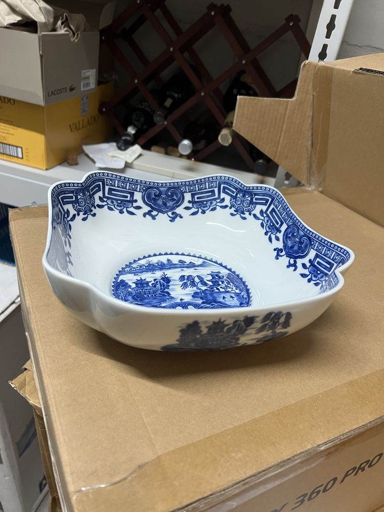 Saladeira SPD PORCELANAS - China Azul, designed by Oficina Real.