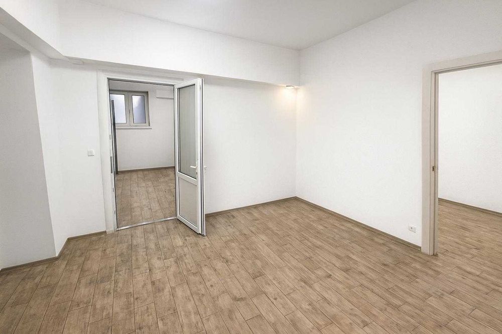 Отдельный вход, ул Ясногорская 16в, 75, ОФИС, СКЛАД, Салон