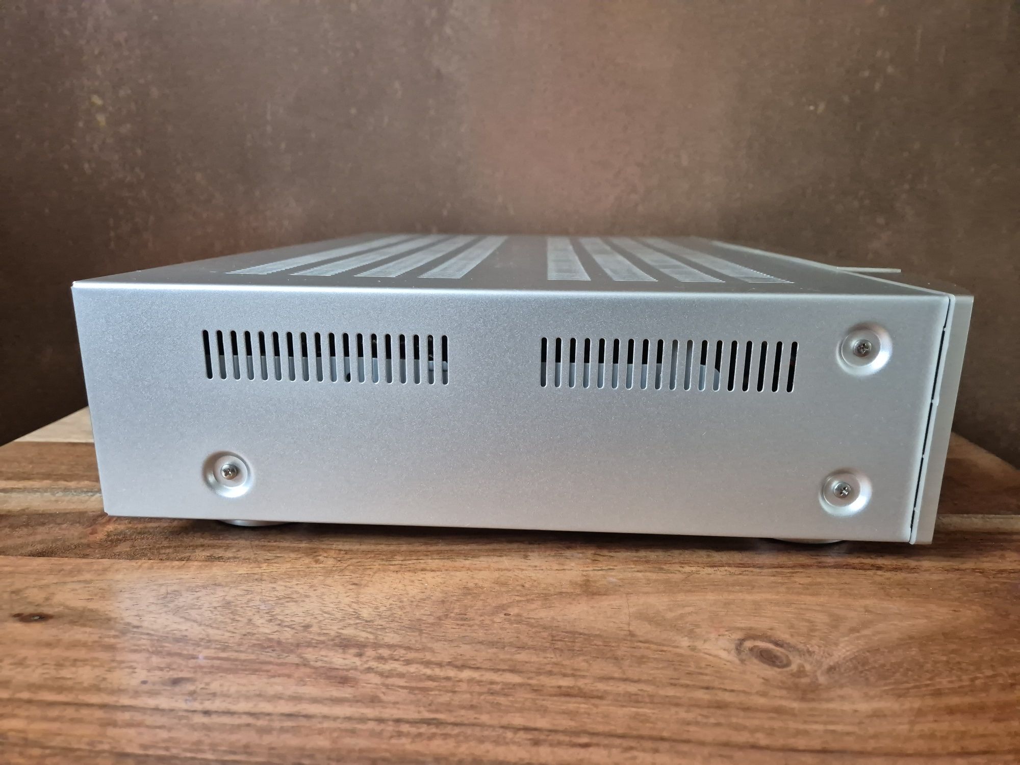Marantz NR1602 kompaktowy amplituner 7.1 z HDMI 1.4 3D ARC Najtaniej!