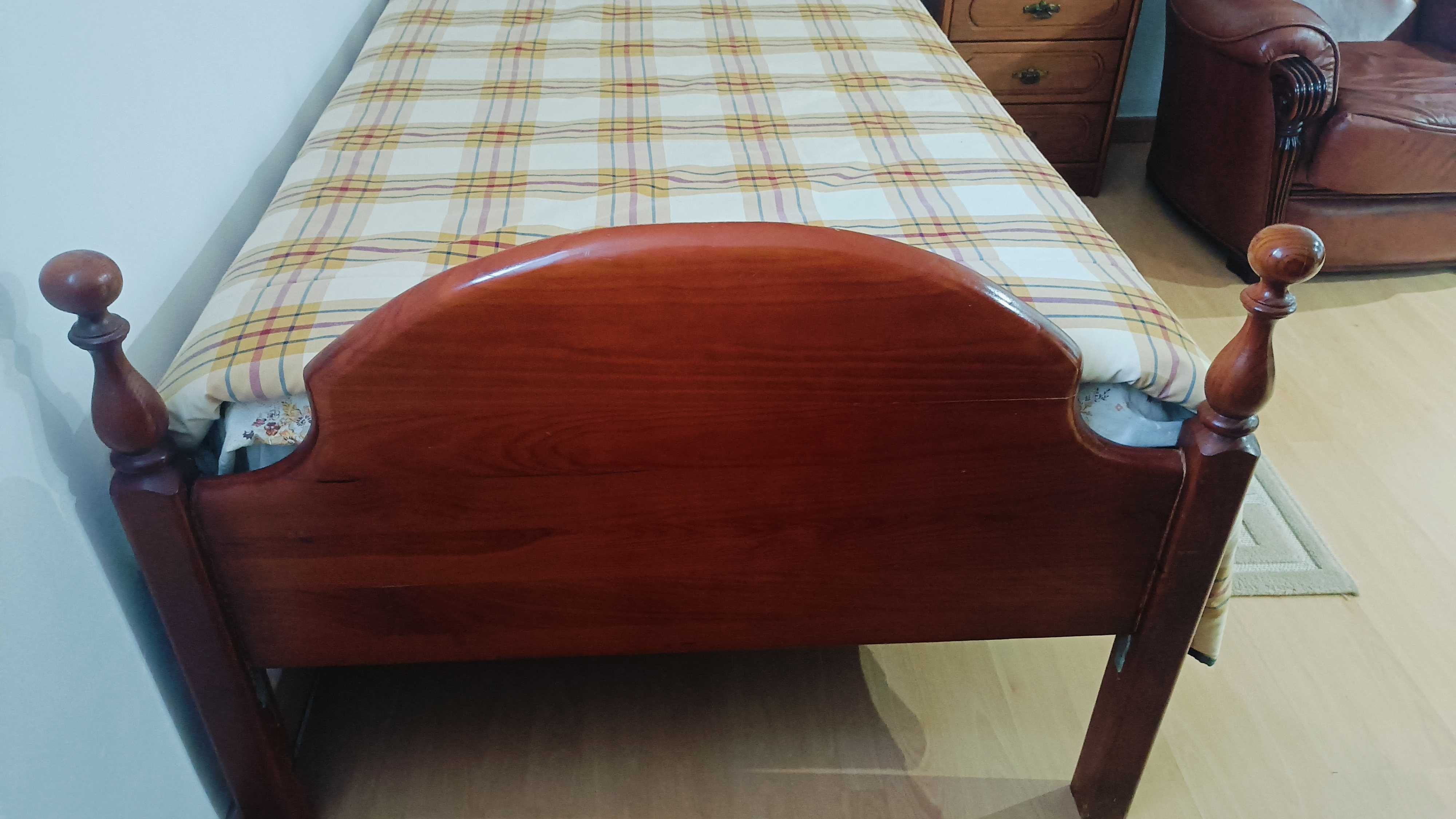 Cama de solteiro